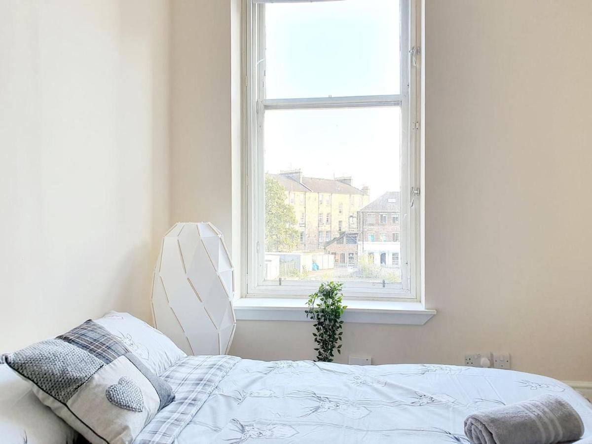 Gorgeous, Light & Airy Apartment In The Heart Of The West End, Close To Sec And Hydro グラスゴー エクステリア 写真