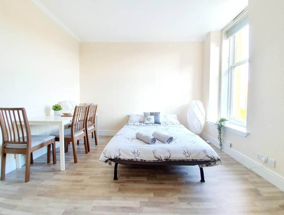 Gorgeous, Light & Airy Apartment In The Heart Of The West End, Close To Sec And Hydro グラスゴー エクステリア 写真